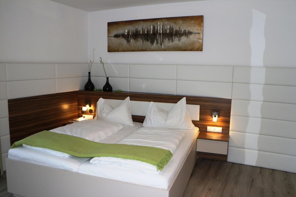 Hotel Weidenhof Клагенфурт Стая снимка