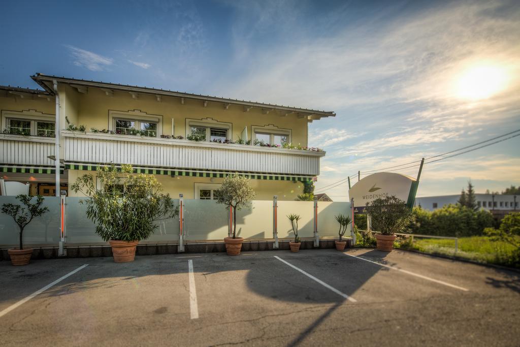 Hotel Weidenhof Клагенфурт Екстериор снимка