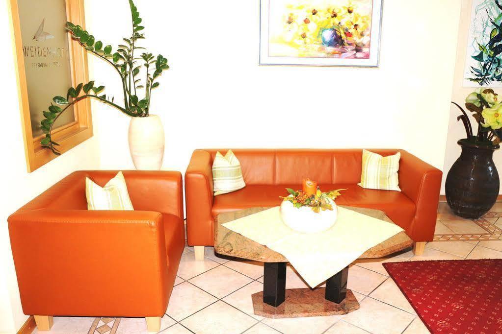 Hotel Weidenhof Клагенфурт Екстериор снимка
